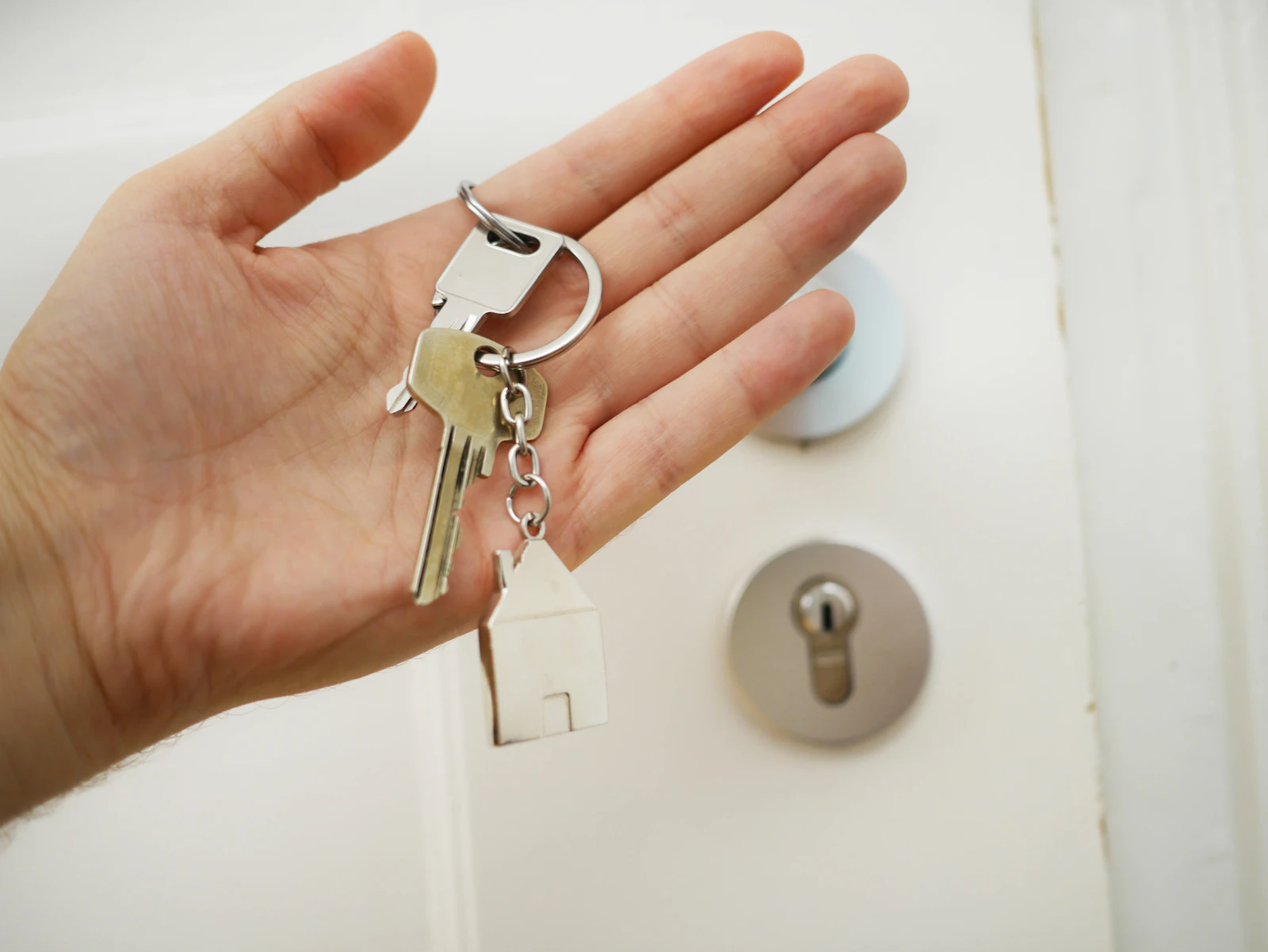 Wie bekomme ich eine Wohnungsgeberbestätigung?